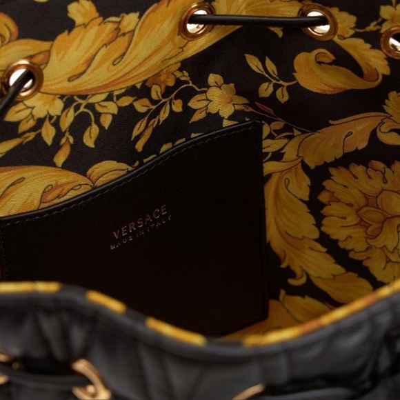 Versace quilt bucket bag. - Picture 5 of 14